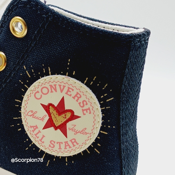 🔥 Last Call Converse Chuck Taylor All-Star Lift 'Valentines' Shoes For Girls - Picture 8 of 10